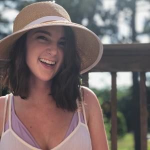 Meet your Posher, Lacey